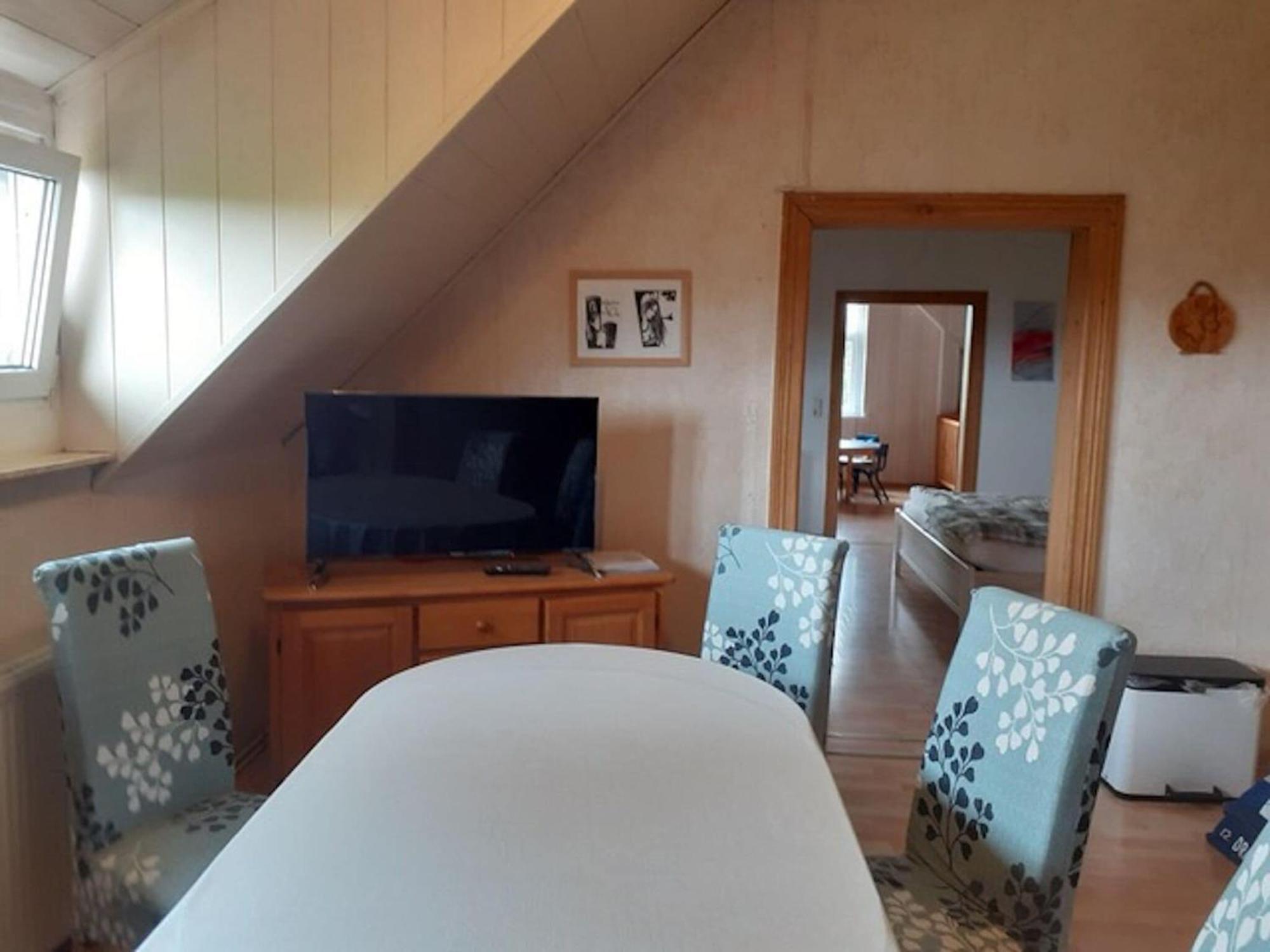 Cosy Flat On A Family Friendly Holiday Farm In Northern Hesse Trendelburg Buitenkant foto
